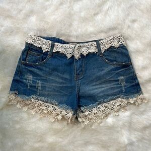 Jean Shorts Boho flower lace Design Size Small S vintage distressed wash
